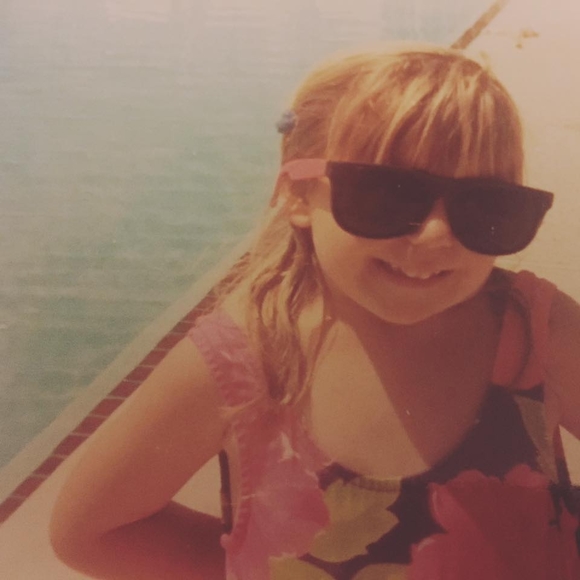 Meet your Posher, Leslie - Picture 1 of 1